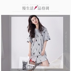 時尚簡約大氣服裝詳情