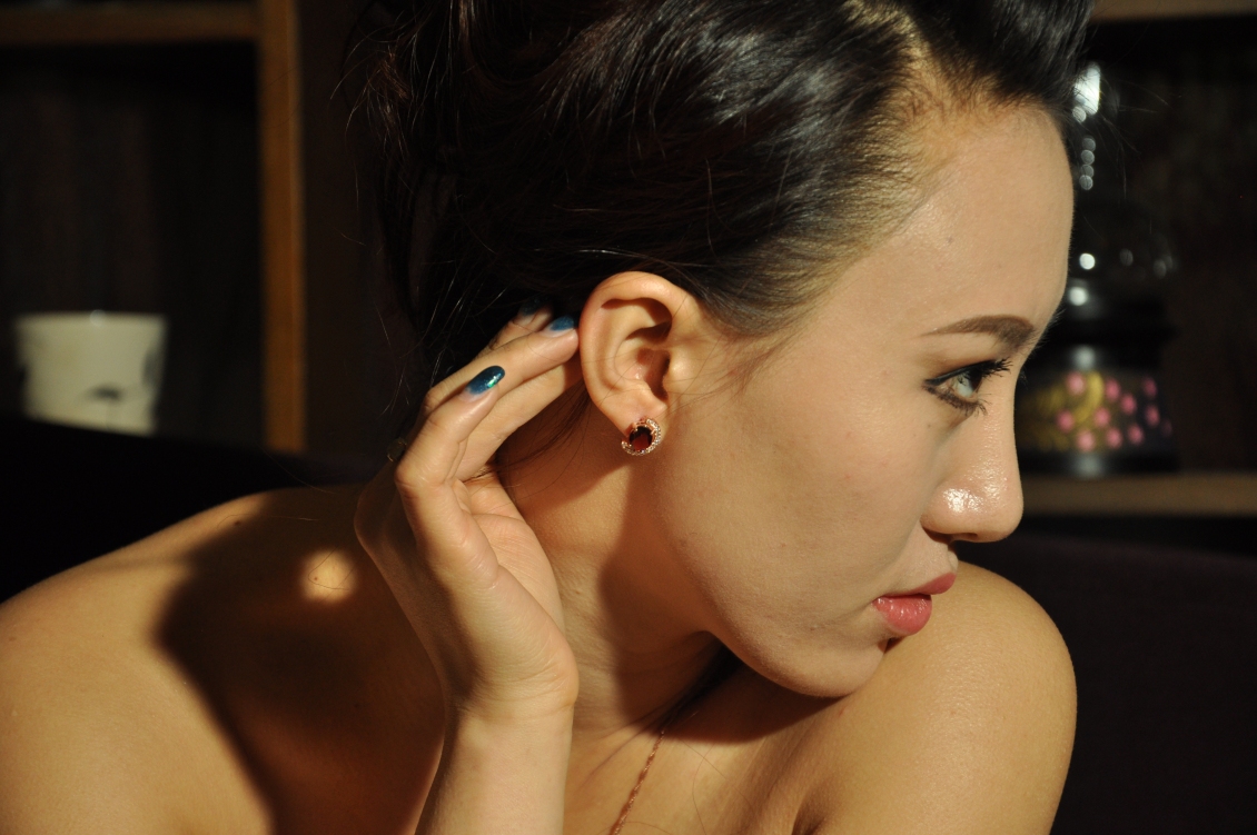 淘宝美工像素怪兽模特后期精修作品