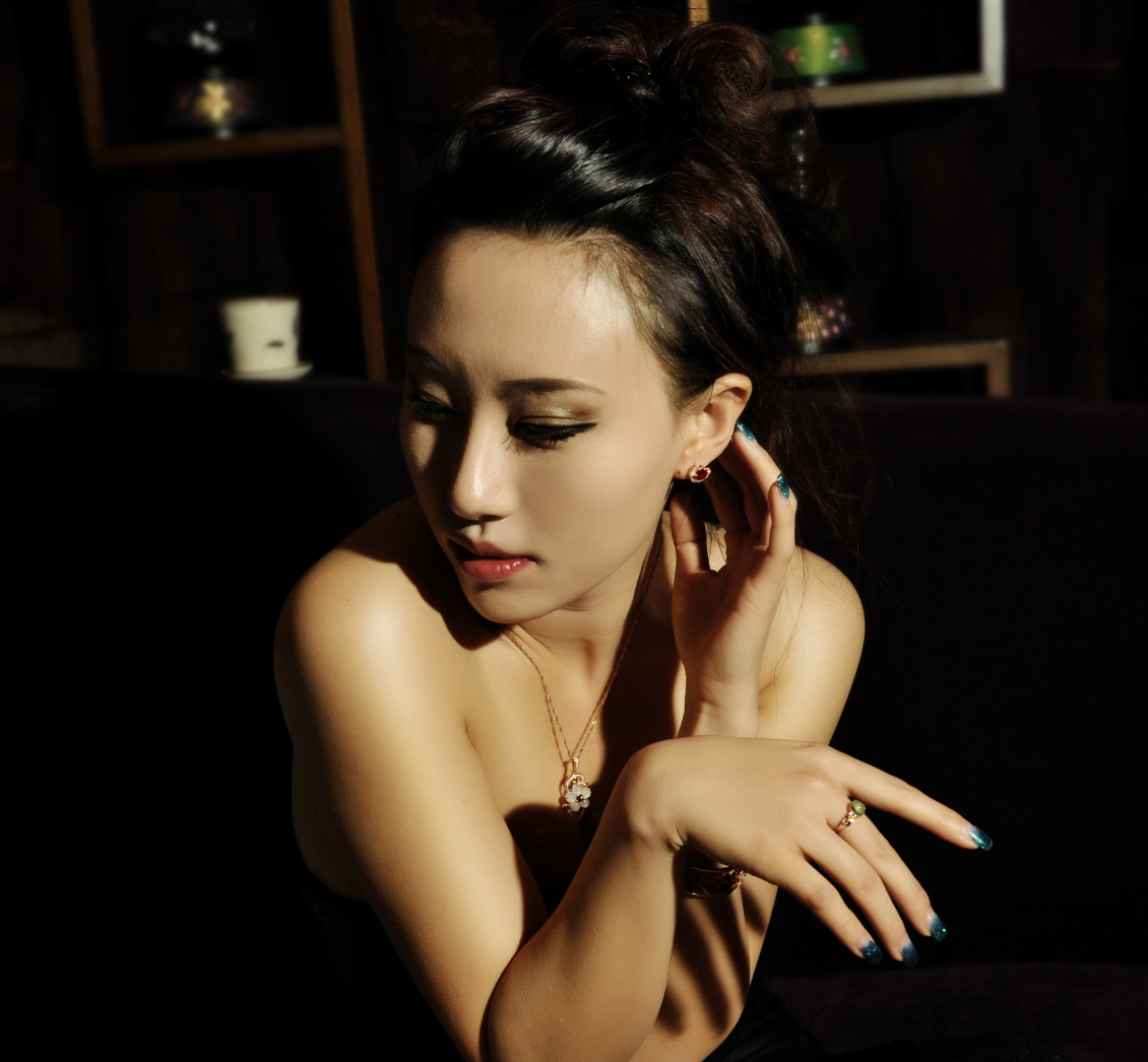 淘宝美工像素怪兽模特后期精修作品