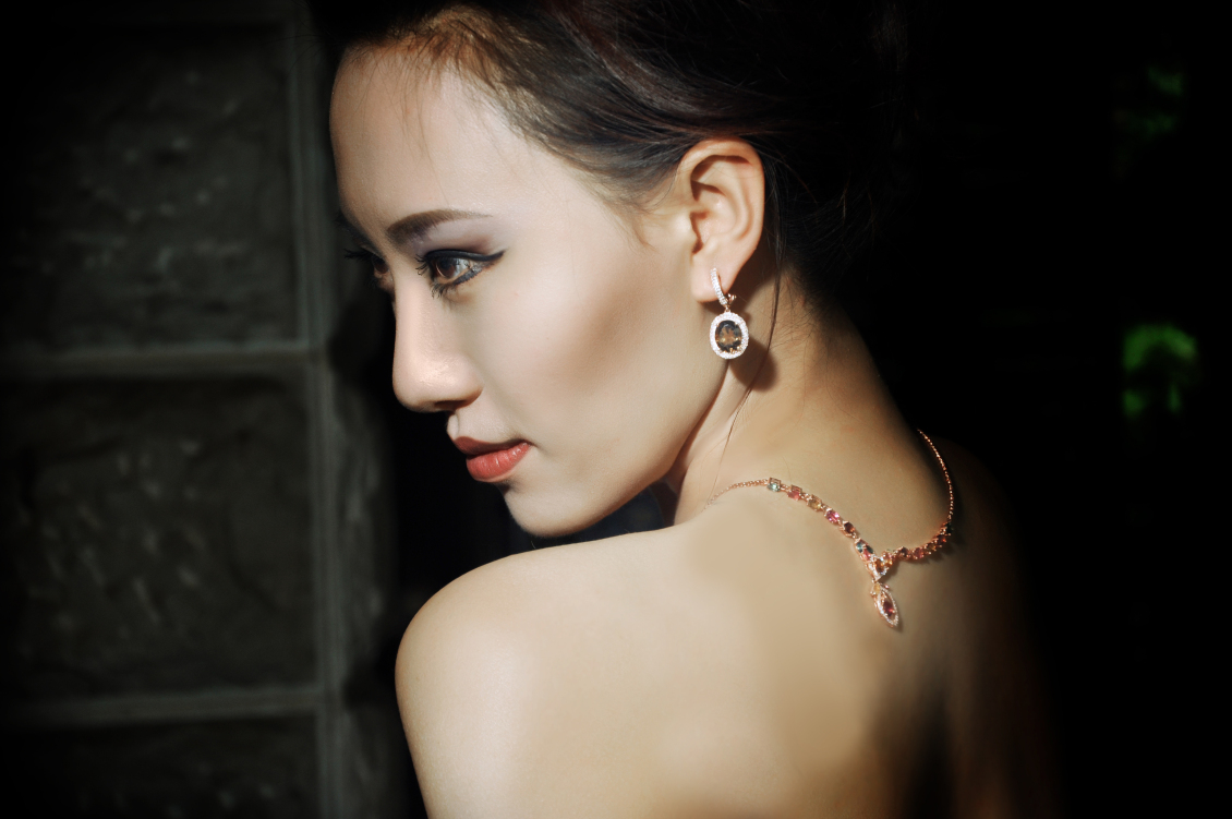 淘宝美工像素怪兽模特后期精修作品